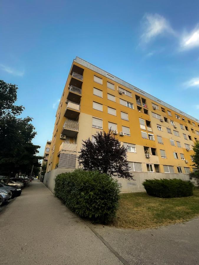 זאגרב Apartman Welcome To Tresnjevka מראה חיצוני תמונה