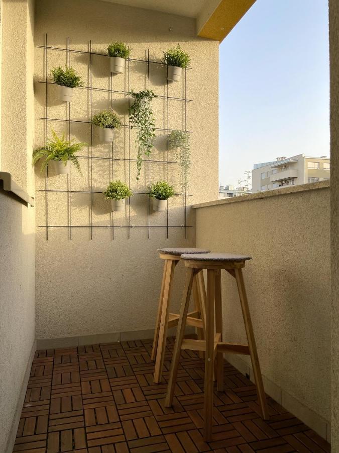 זאגרב Apartman Welcome To Tresnjevka מראה חיצוני תמונה